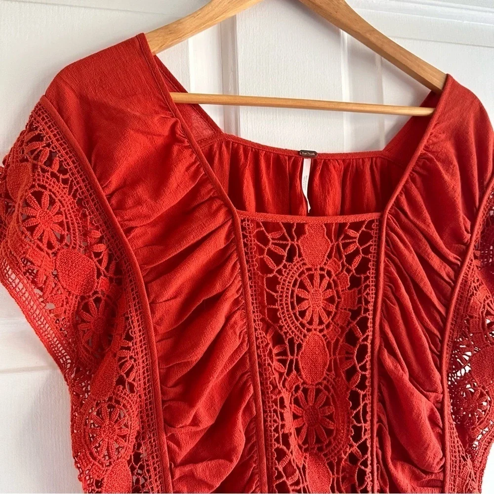 Free People A Little Secret Lace Boho Top Size‎ Small
